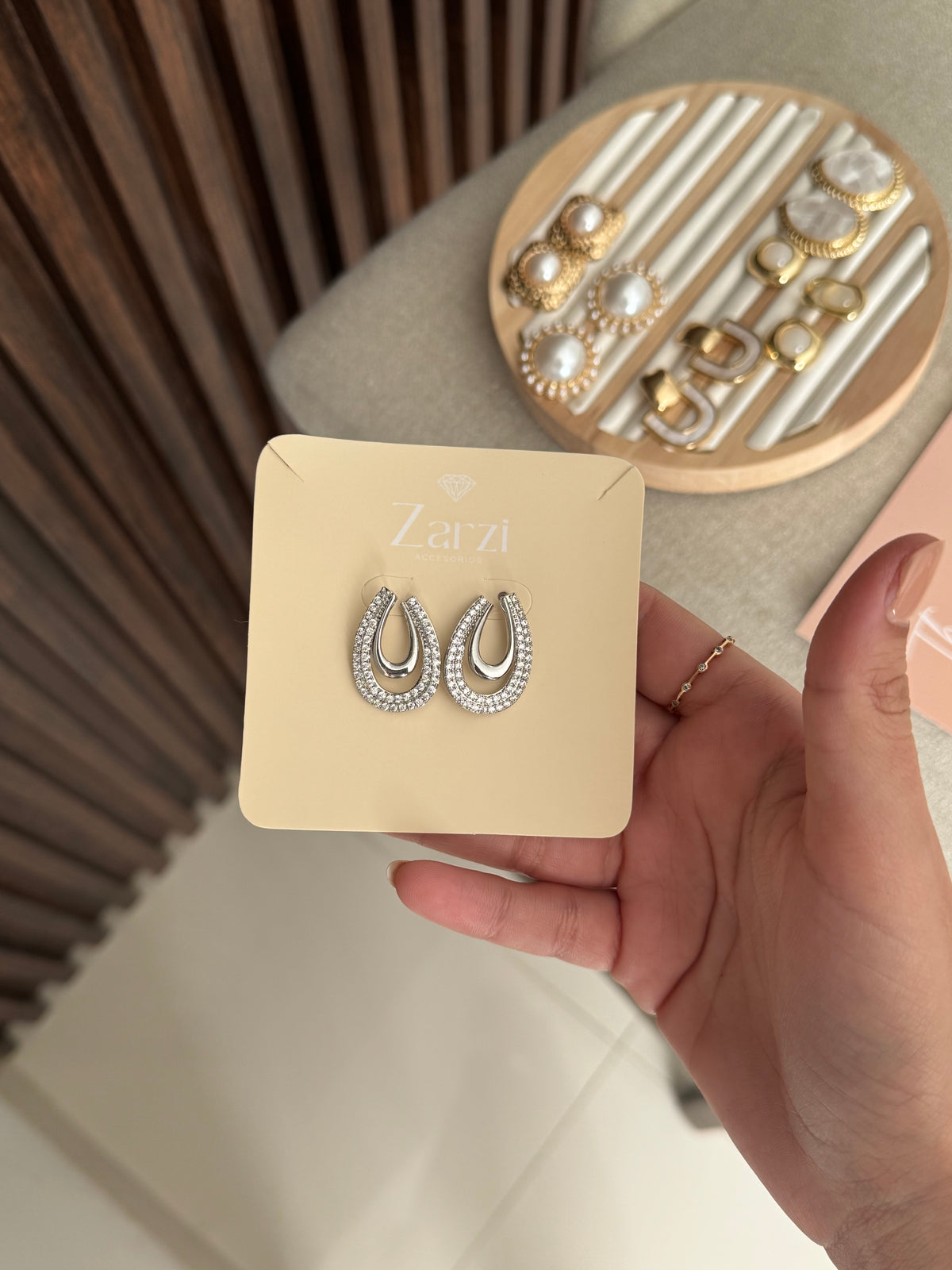 Aretes plateados