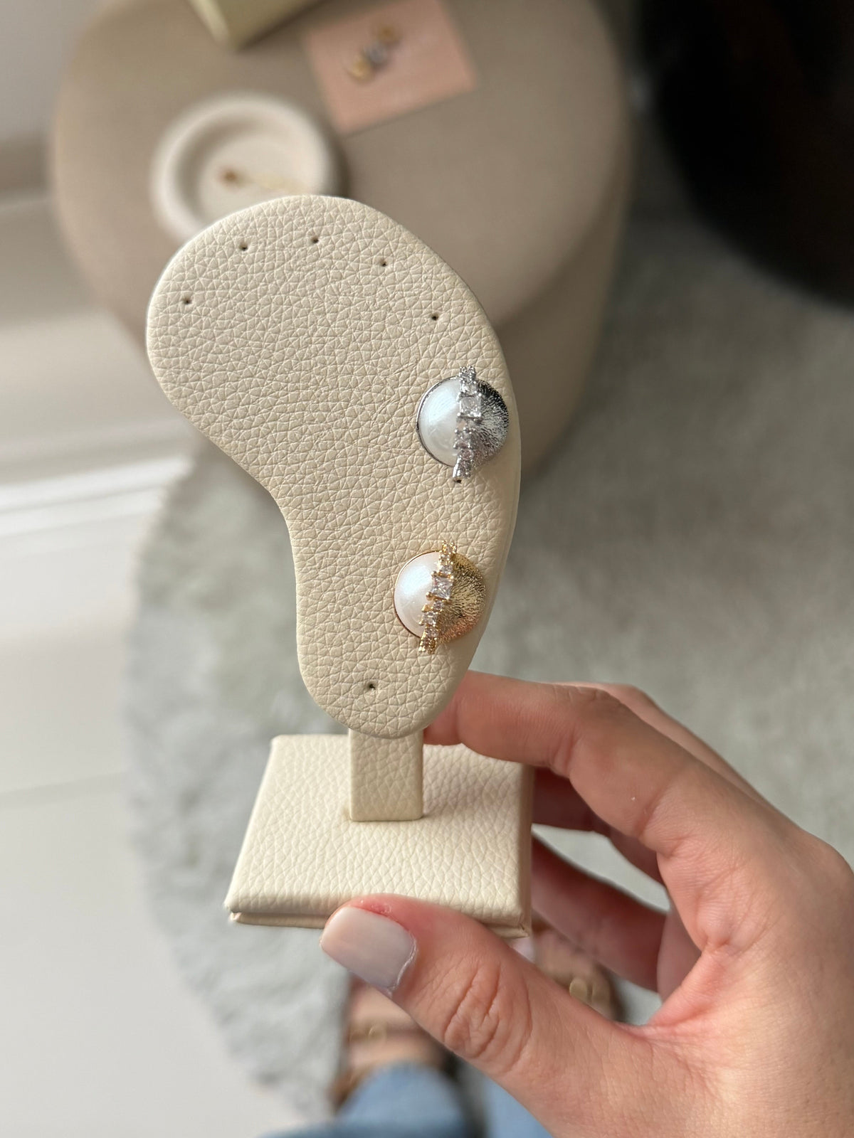 Aretes con perla (cada par)