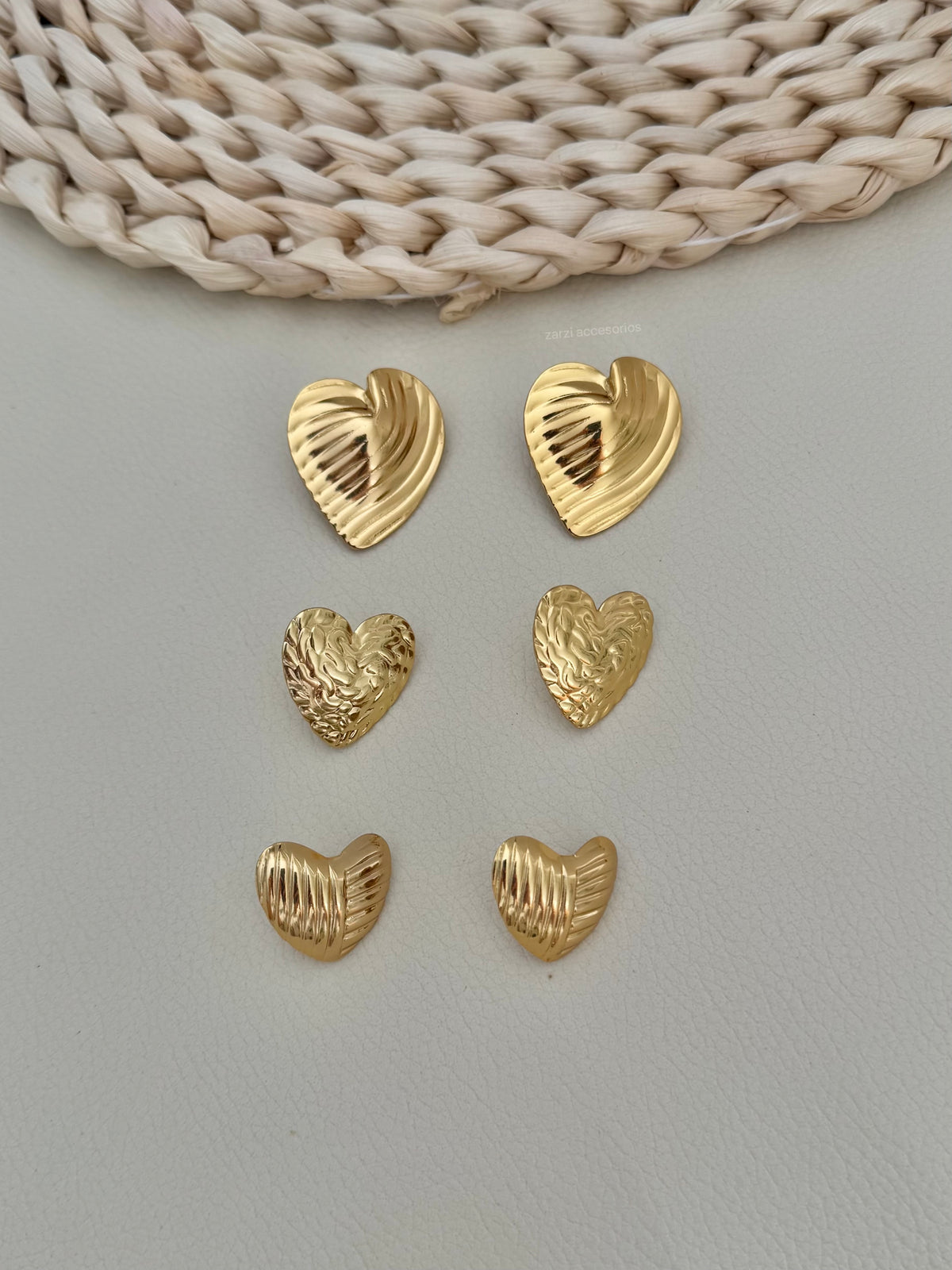 Aretes corazón (c/par)