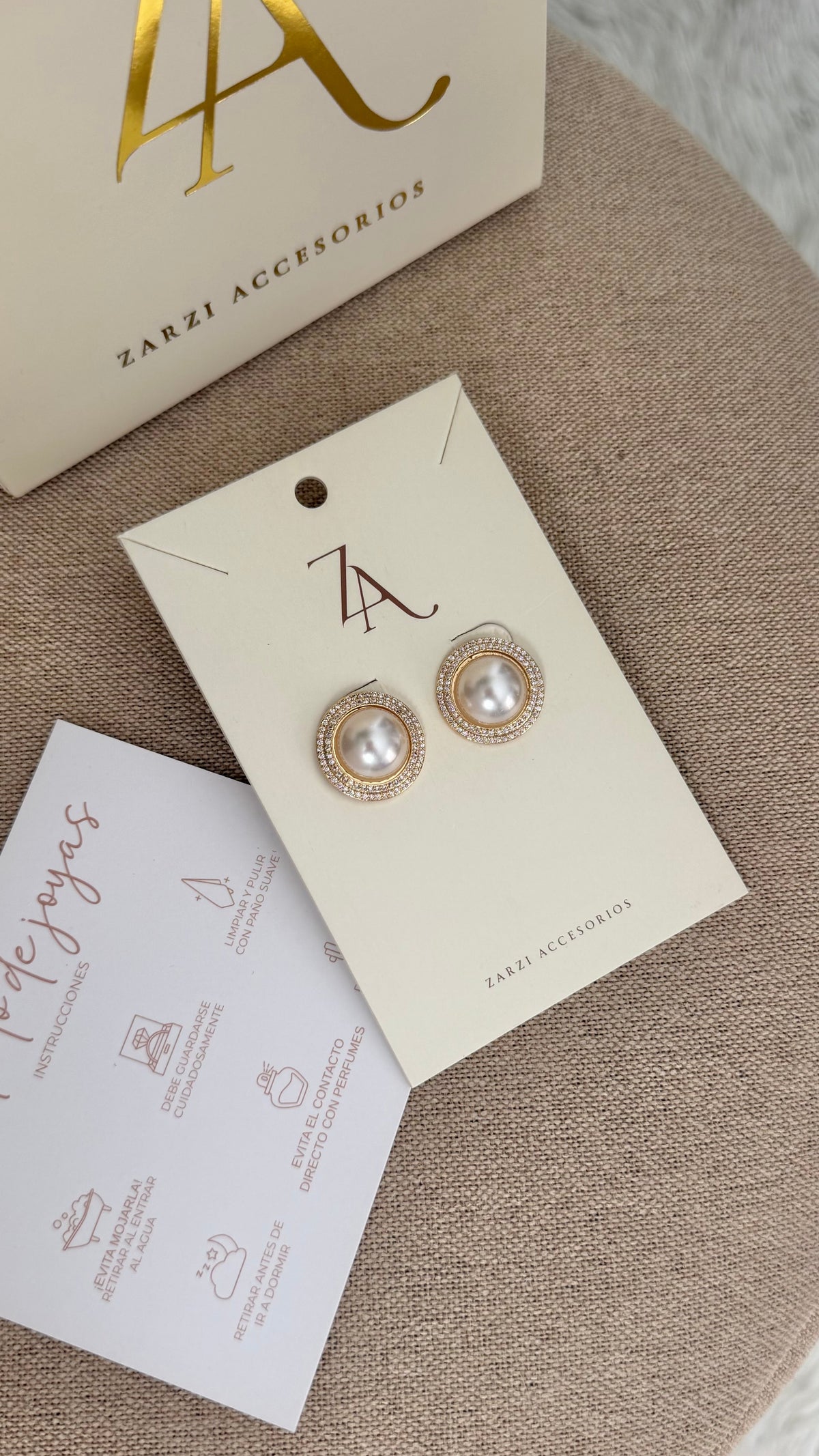Aretes con perla